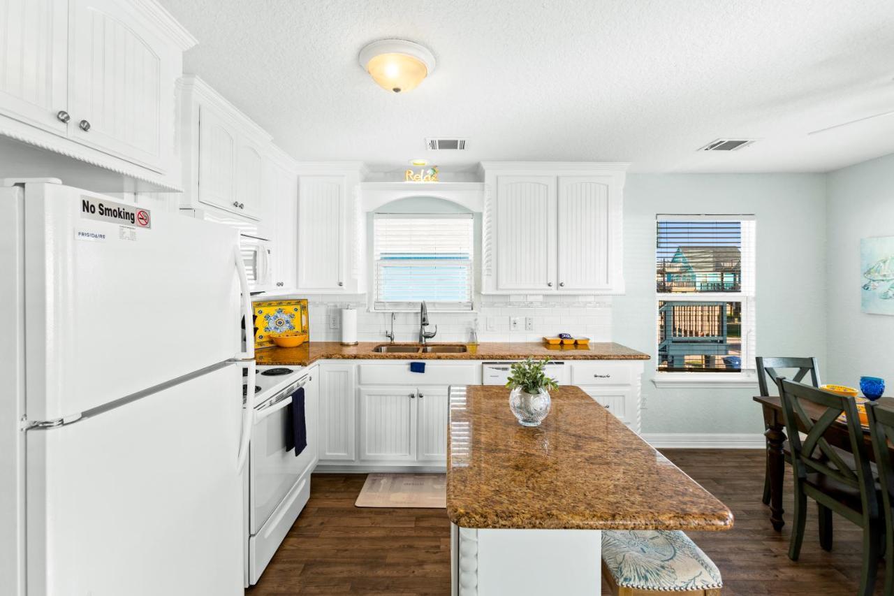 Walk To Beach, Sunset Bay Views, Pet Friendly - Sea Me Relaxin Surfside Beach Exterior photo